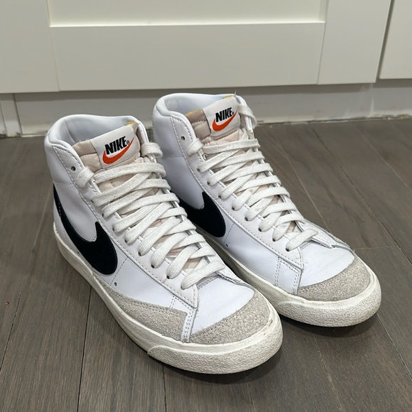Nike Blazer Mid '77 - Picture 1 of 5